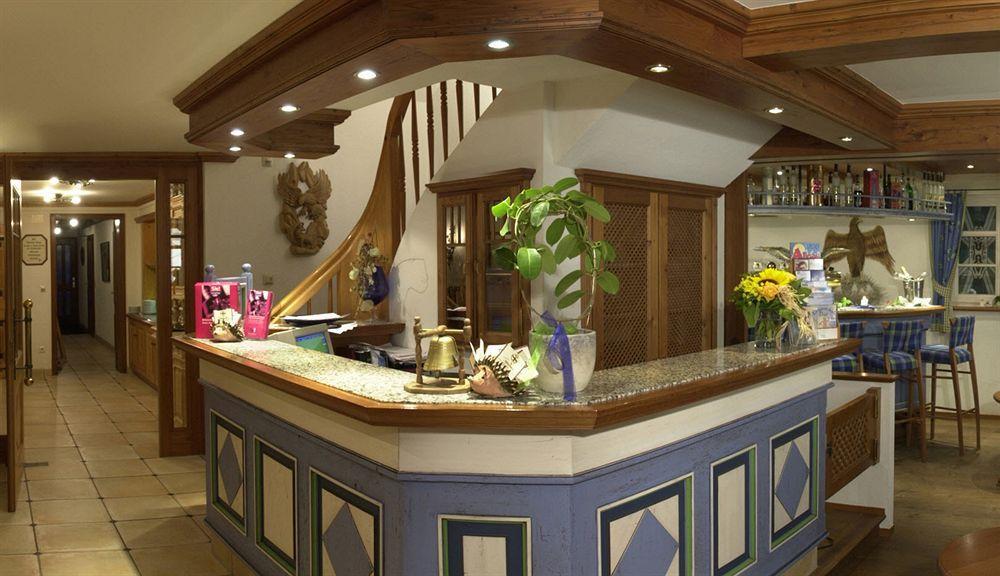 Hotel Adler Оберштауфен Экстерьер фото